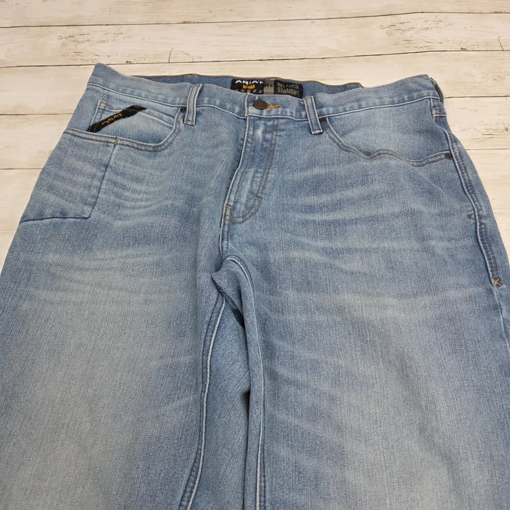 Ariat Rebar M4 Relaxed Straight Jeans Men 34x32 Shoreline Light Wash 10058799